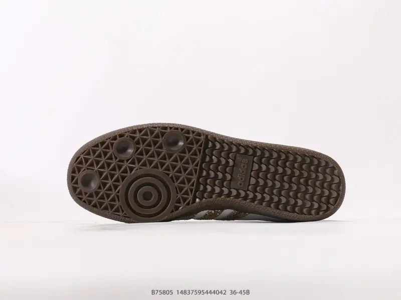 Adidas Scarpe sportive Versatile Basso B75805 #14837595444042