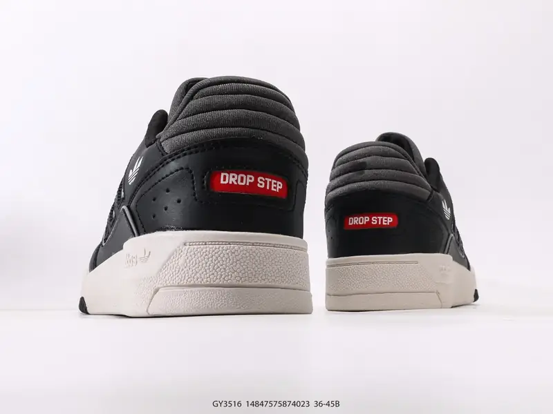 Adidas Sepatu Olahraga Klasik Mode GY3516 #14847575874023