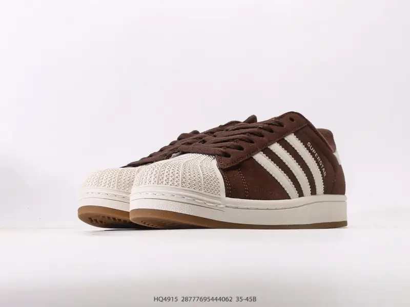 Adidas Sepatu Olahraga Serbaguna Klasik Low Top HQ4915 #28777695444062