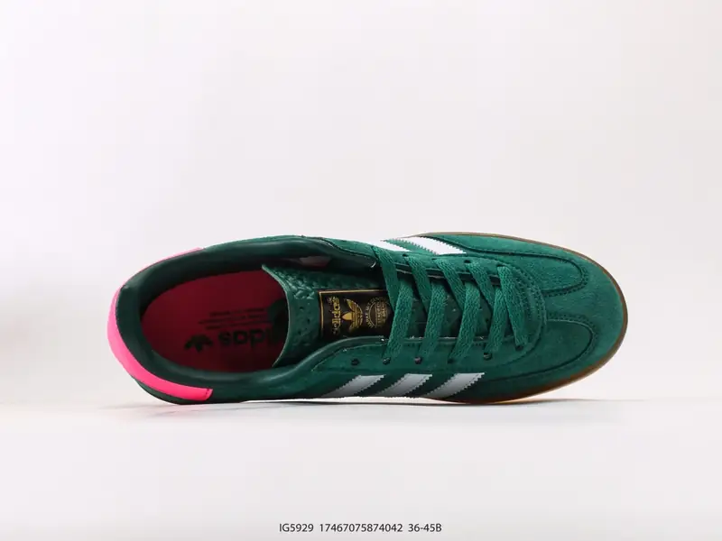 Adidas Chaussures de skate Rétro Résistant Classique IG5929 #17467075874042