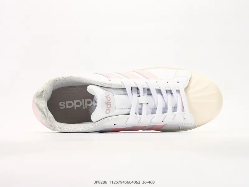 Adidas Chaussures de sport Polyvalent Classique Basse JP8286 #11257945664062