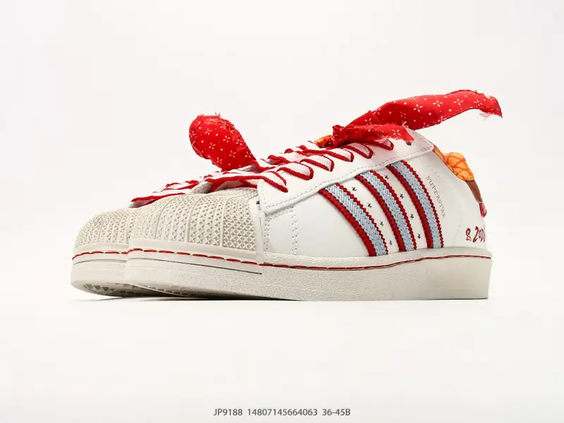 Adidas Scarpe sportive Versatile Classico Basso JP9188 #14807145664063