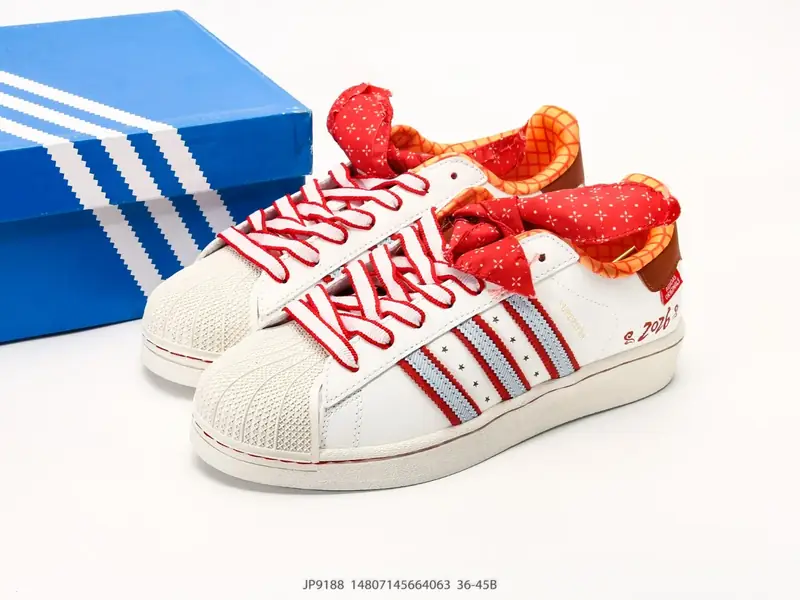 Adidas Scarpe sportive Versatile Classico Basso JP9188 #14807145664063
