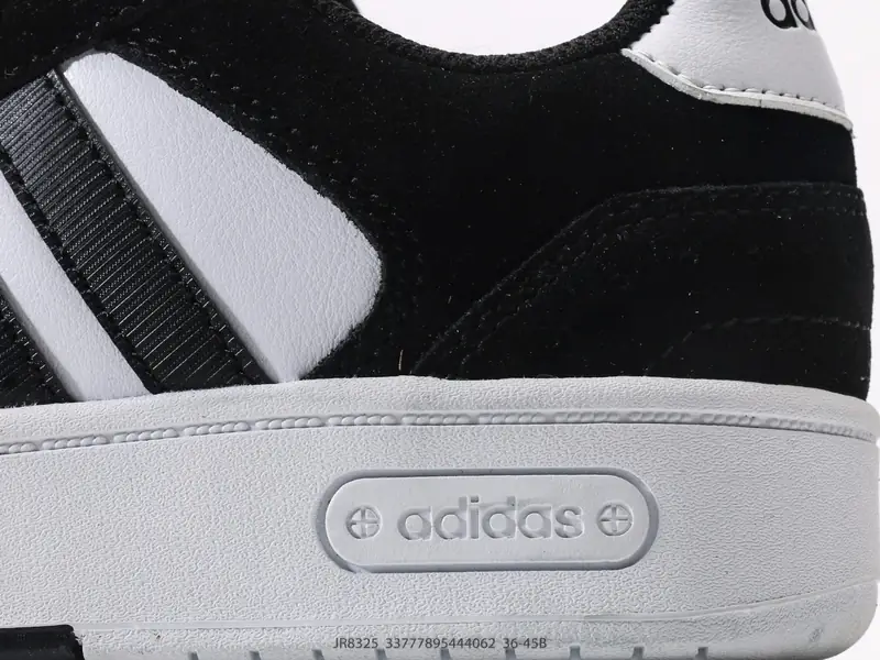 Adidas Zapatillas de baloncesto Cómodo JR8325 #33777895444062