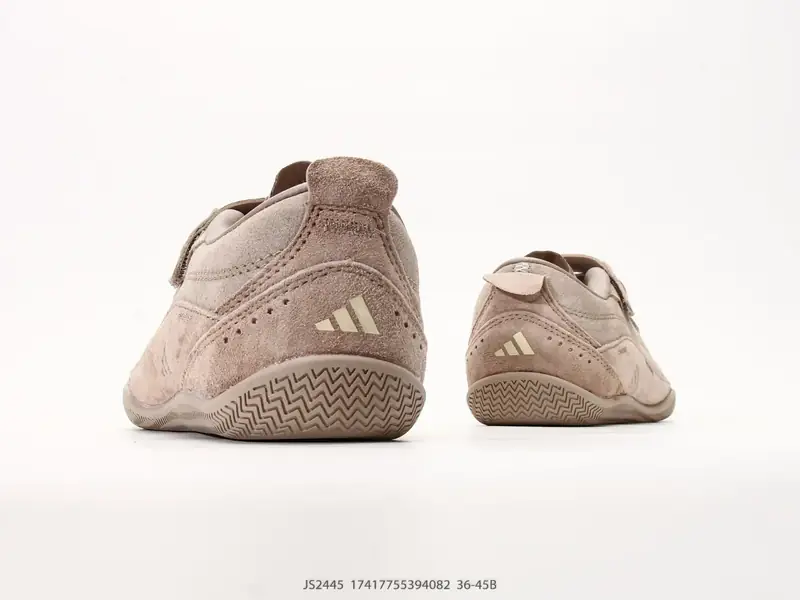 Adidas Chaussures de sport  JS2445 #17417755394082