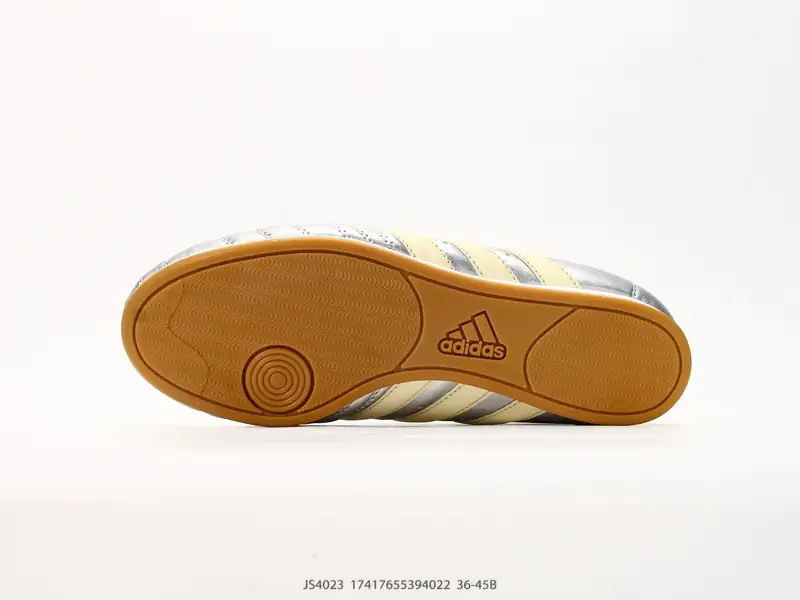 Adidas Беговые кроссовки Ретро Классический JS4023 #17417655394022