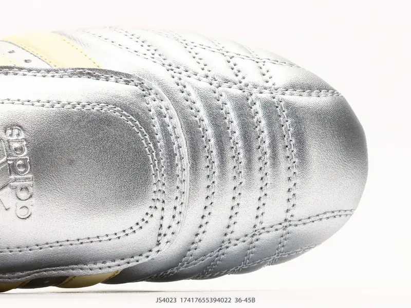 Adidas Беговые кроссовки Ретро Классический JS4023 #17417655394022