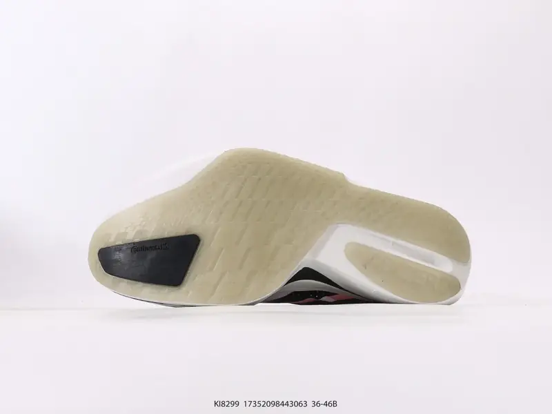 Adidas Chaussures de running Antidérapant Résistant Polyvalent K18299 #17352098443063