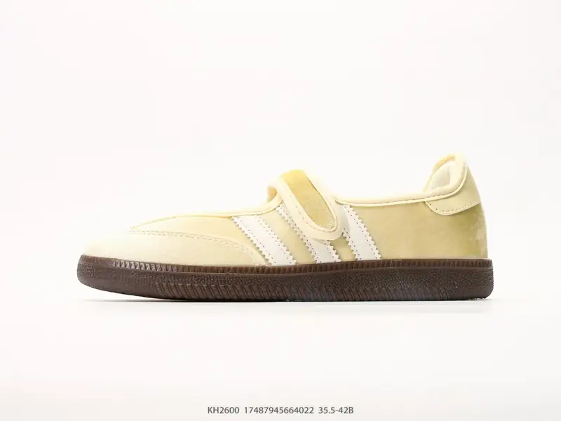 Adidas Sepatu Olahraga Klasik Kulit KH2600 #17487945664022