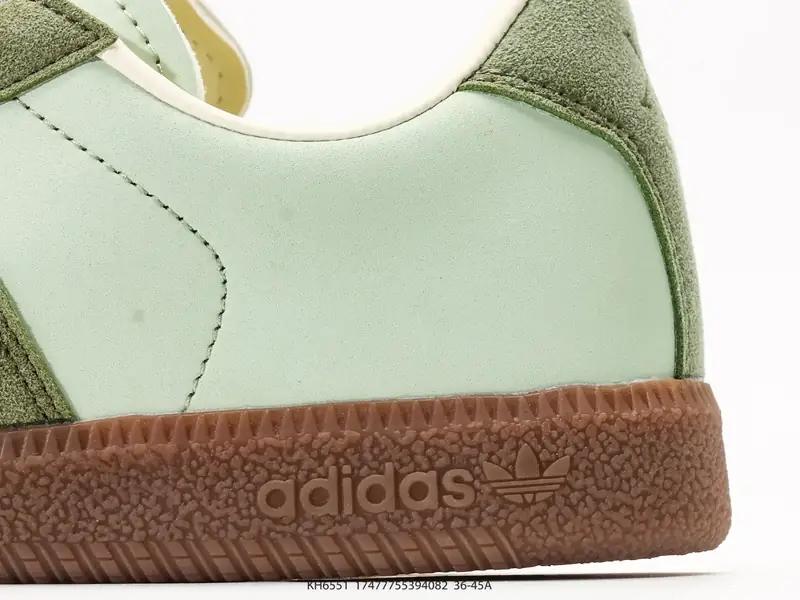 Adidas Sepatu Olahraga Serbaguna Low Top Nyaman KH6551 #17477755394082