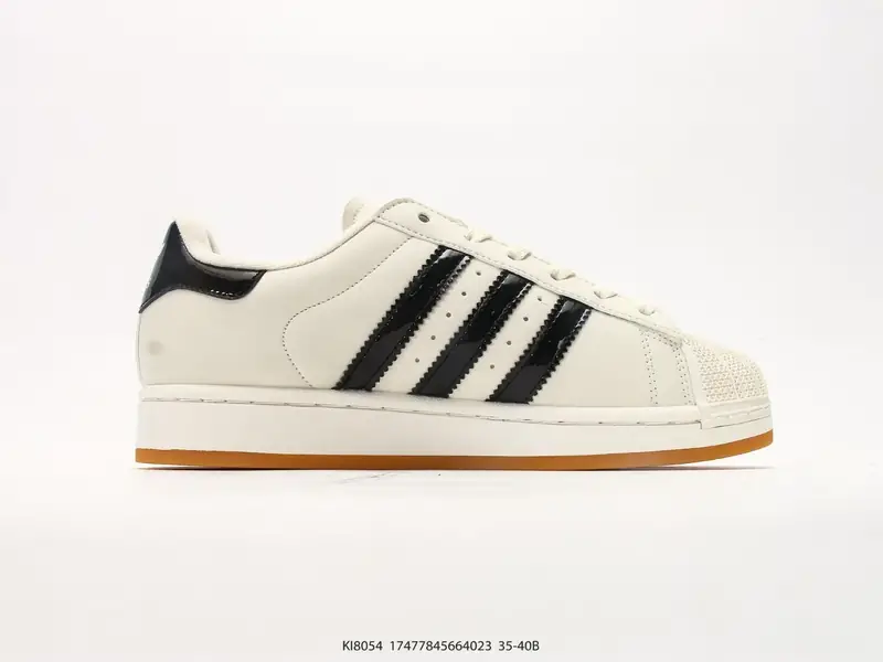 Adidas Sepatu Olahraga Serbaguna Klasik Low Top KI8054 #17477845664023
