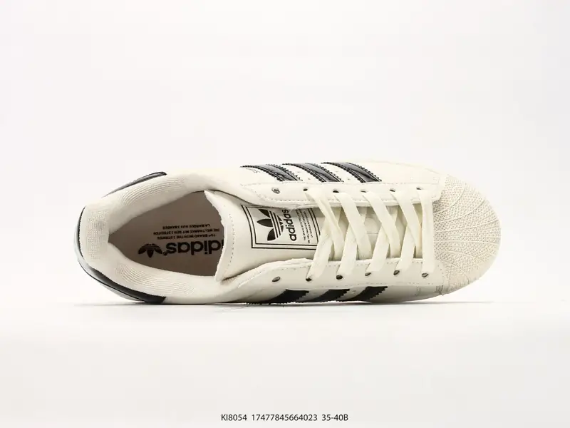 Adidas Sepatu Olahraga Serbaguna Klasik Low Top KI8054 #17477845664023