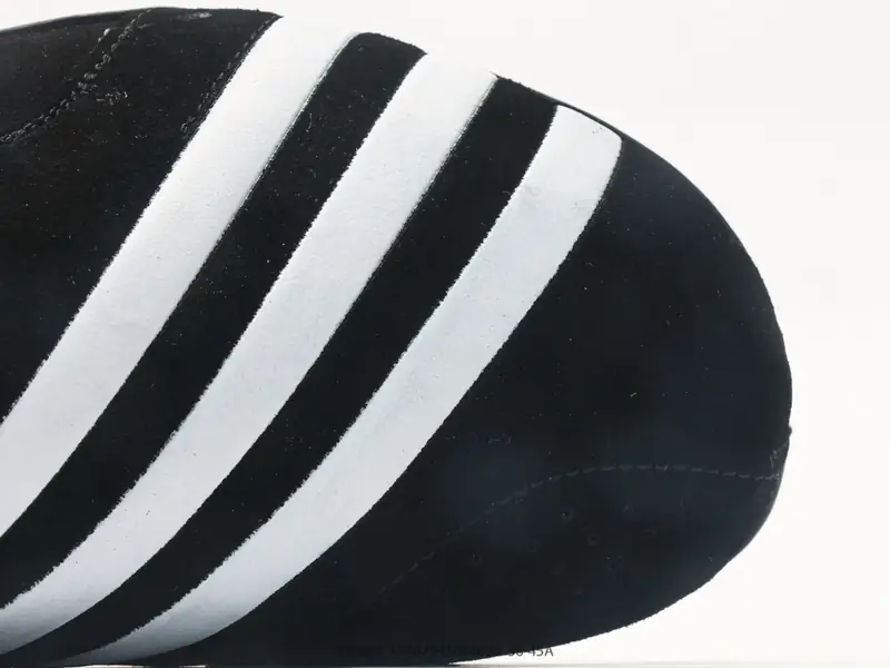 Adidas x Pharrell Williams Vario Flat Earther 阿迪联名款舒适贴合生活休闲鞋 KJ0953 #17467945664023