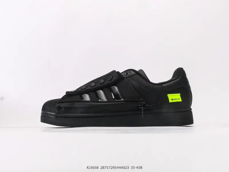 Adidas Sepatu Olahraga Serbaguna Klasik Low Top KJ3658 #28757295444023