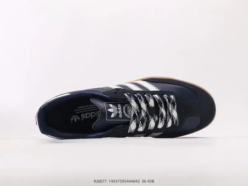 アディダス スポーツシューズ 合わせやすい ローカット KJ6077 #14837595444042