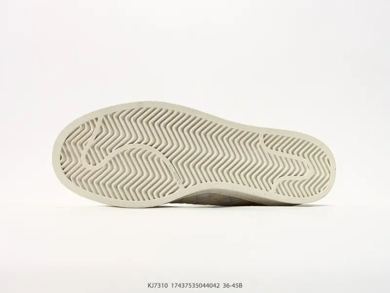 Adidas Scarpe sportive Versatile Classico Basso KJ7310 #17437535044042