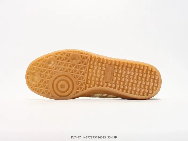 Adidas Scarpe sportive Versatile Basso KJ7447 #14277895734023
