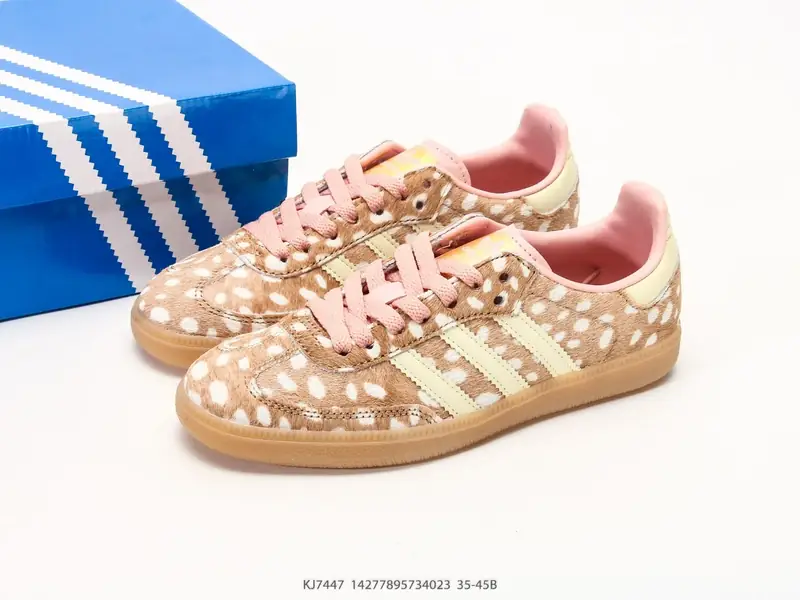 Adidas Scarpe sportive Versatile Basso KJ7447 #14277895734023