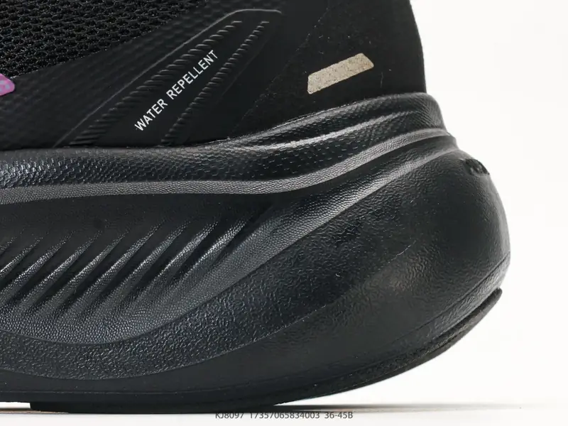 Adidas Adizero Dreamcushion 阿迪超轻透气缓震跑鞋 整体外观造型与adiZero Adios Pro EVO 1非常相似 KJ8097 #17357065834003