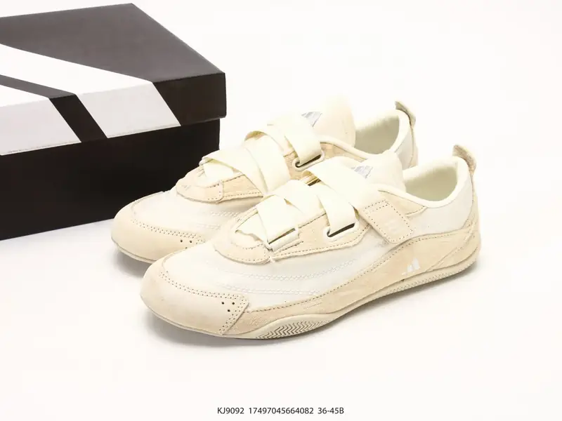 アディダス カジュアルシューズ 耐久性 合わせやすい ローカット KJ9092 #17497045664082