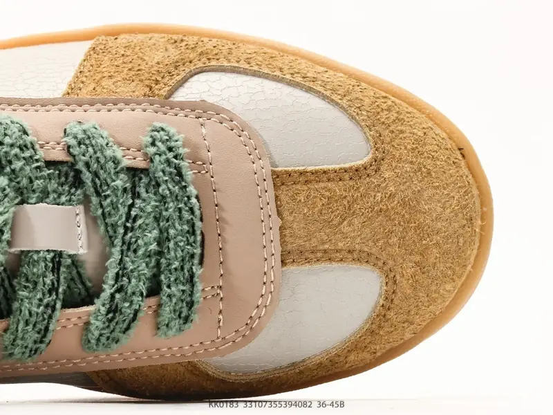 Adidas originals × Whitaker GrouBW 00s 舒适贴合 德训鞋 KK0183 #33107355394082