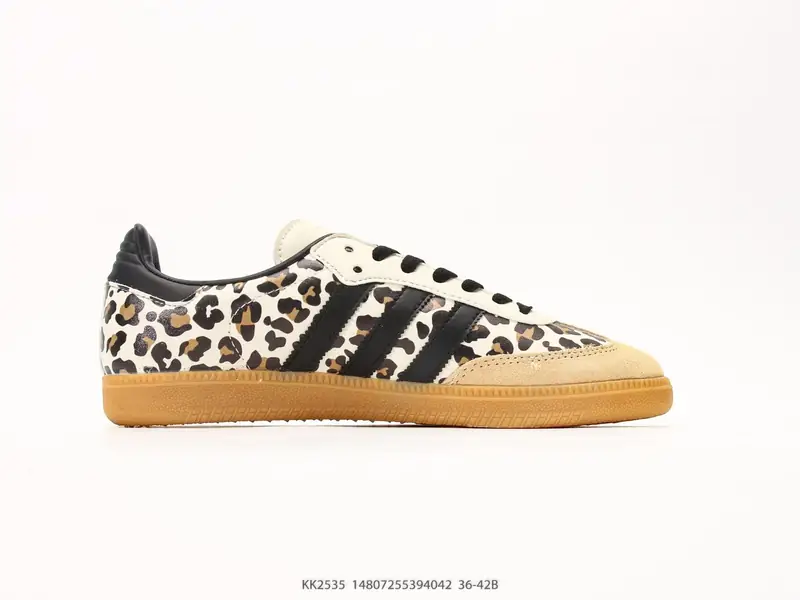 Adidas Scarpe sportive Versatile Basso KK2535 #14807255394042