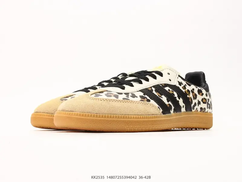 Adidas Scarpe sportive Versatile Basso KK2535 #14807255394042