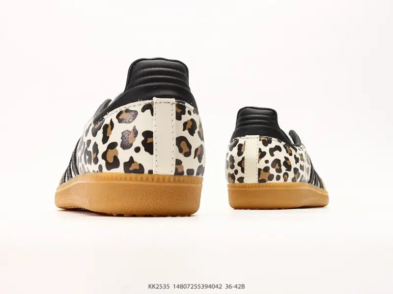 Adidas Scarpe sportive Versatile Basso KK2535 #14807255394042