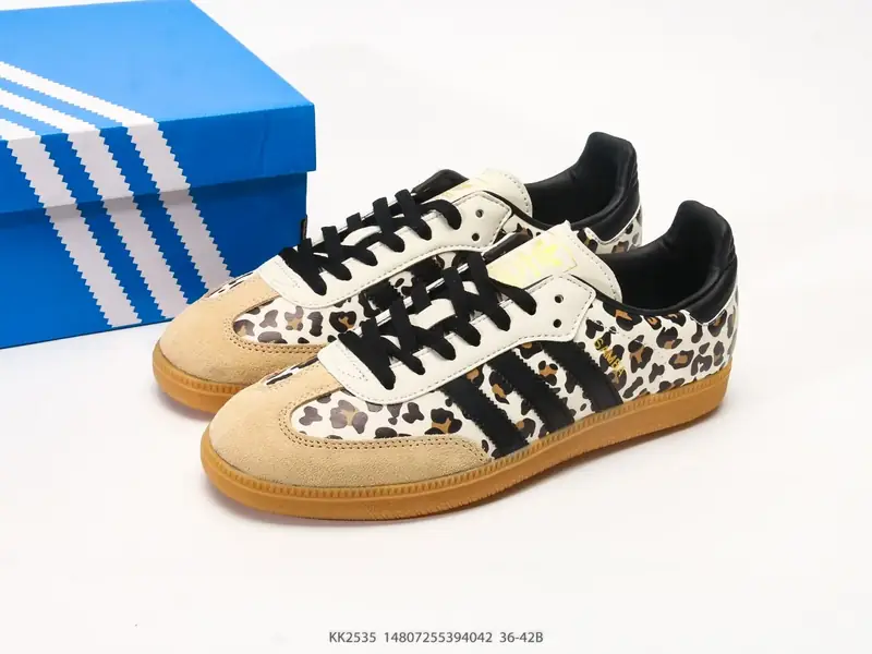 Adidas Scarpe sportive Versatile Basso KK2535 #14807255394042