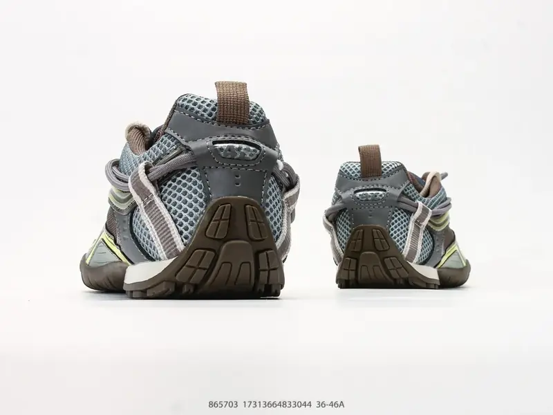 Balenciaga Chaussures de sport Léger Basse 865703 #17313664833044