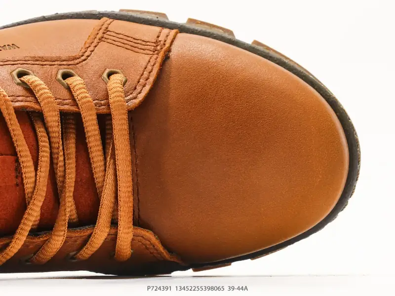 CAT Sepatu Kasual Serbaguna Tren Low Top P724391 #13452255398065