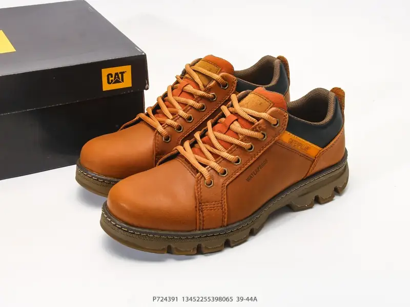 CAT Sepatu Kasual Serbaguna Tren Low Top P724391 #13452255398065