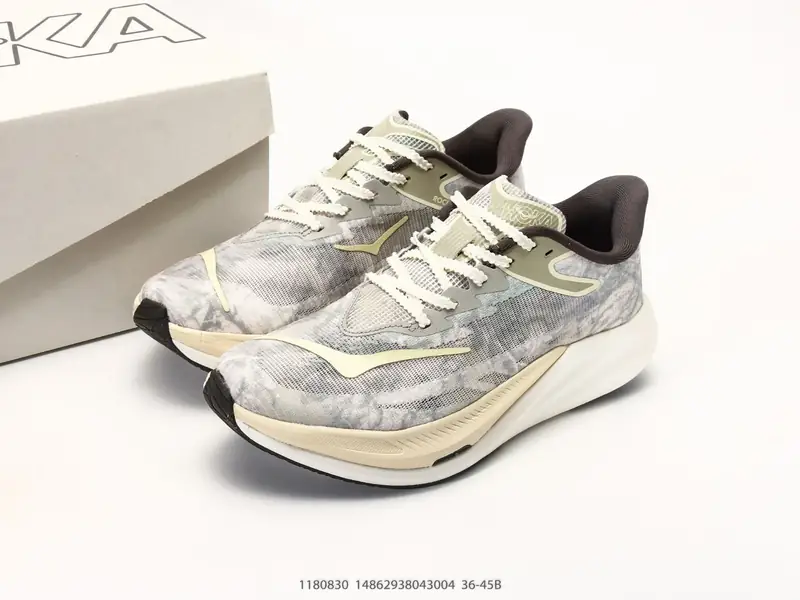 HOKA ONE ONE 男女款火箭 Rocket X 3 轻便透气缓震支撑碳板竞速马拉松公路跑步鞋 WHITE/DIVA HOKA ONE ONE Rocket X 3 厚底增高运动老爹鞋：颜值与 1180830 #14862938043004