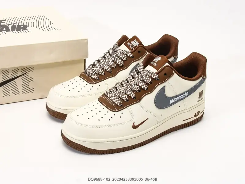Nike Sportschuhe Retro Gedämpft Erhöht DQ9688-102 #20204253395005