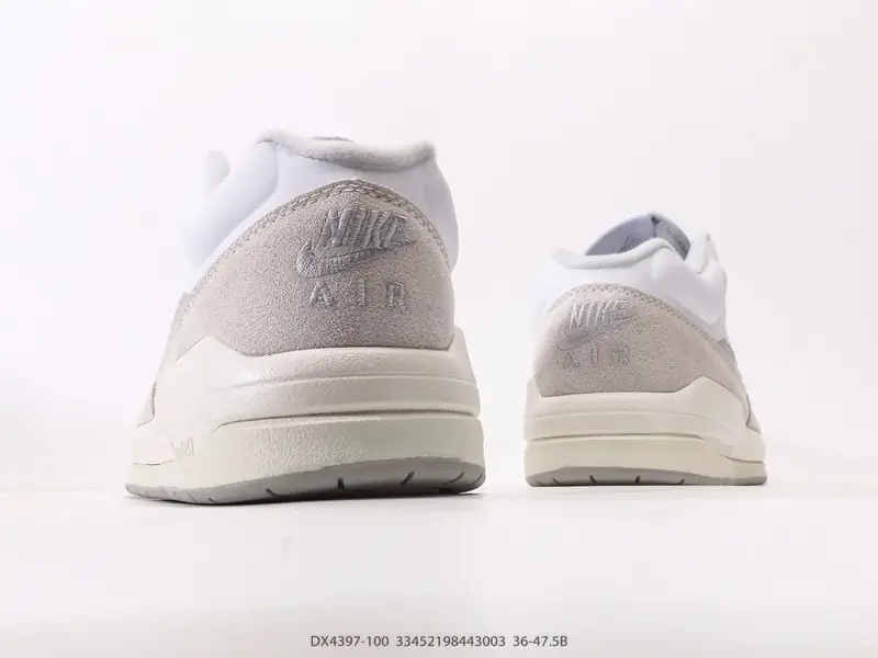 乔丹Air Jordan Stadium 90 该定制球鞋选用原鞋为Jordan Stadium 90 DX4397-100 #33452198443003