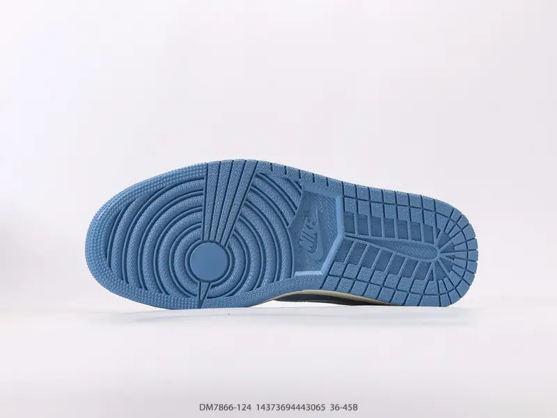 Nike Sepatu Basket Retro Klasik Low Top DZ2688-124 #14373694443065