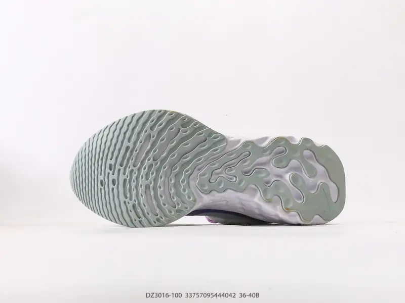 Nike Chaussures de running Amorti DZ3016-100 #33757095444042