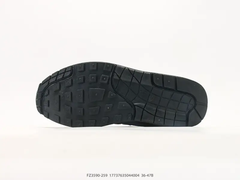 Nike Air Max 1 耐克气垫 缓震 耐磨运动鞋 鞋身材质均选择皮革 织物 麂皮多种材质覆盖 保证质感的前提下 层次感也相当不错带有开窗式 Air Max 气垫的 FZ3590-259 #17737635044004