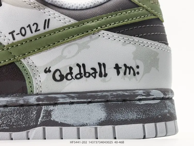 Nike Dunk Low Retro ‘DIY高端定制’耐克 低帮休闲运动板鞋 原装头层材料 用料绝不含糊 独家版型蒸餾加工帶來的是更好的视觉和脚感体验 清洁度 电绣 HF5441-202 #14373734043025