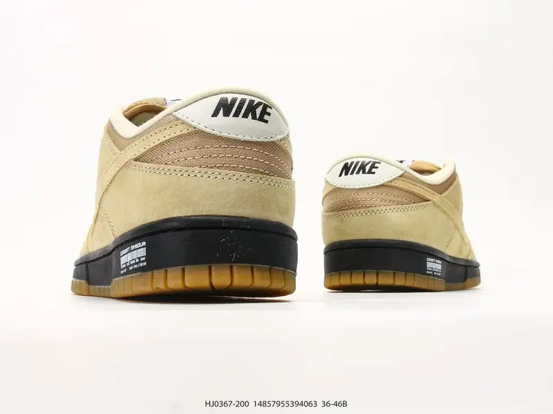Nike Chaussures de sport Rétro Classique Basse HJ0367-200 #14857955394063