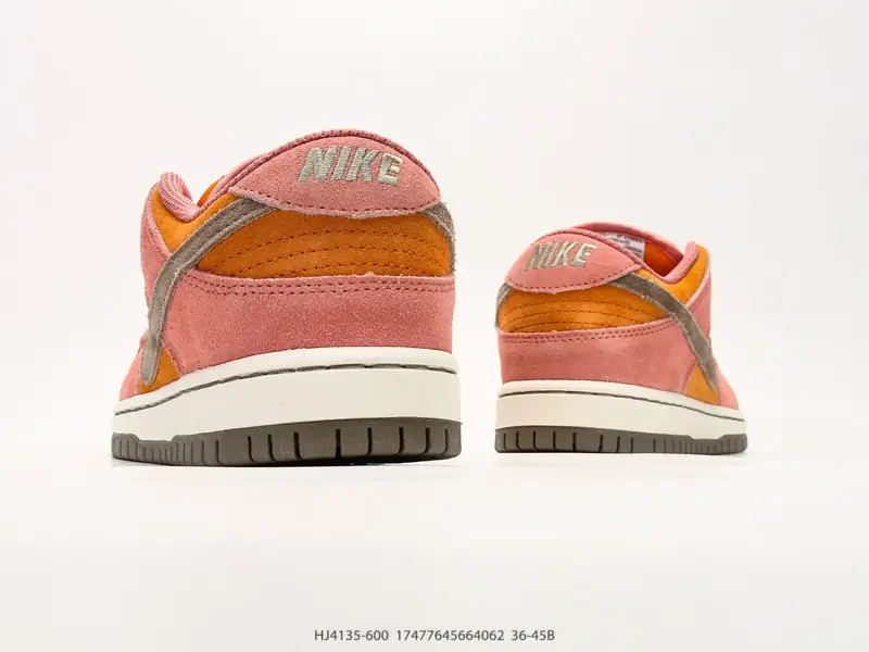 Nike Chaussures de sport Rétro Basse HJ4135-600 #17477645664062