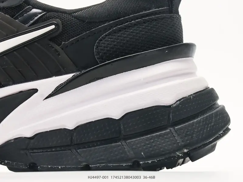 NIKE V2K RUN 复古风潮 耐克 网面透气运动鞋 灰银紧致的 HJ4497-001 #17452138043003