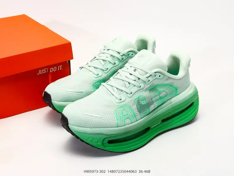 Nike VOMERO PREMIUM 耐克 舒适减震防滑 低帮跑步鞋 全掌ReactX泡绵 HM5973-302 #14807235044063