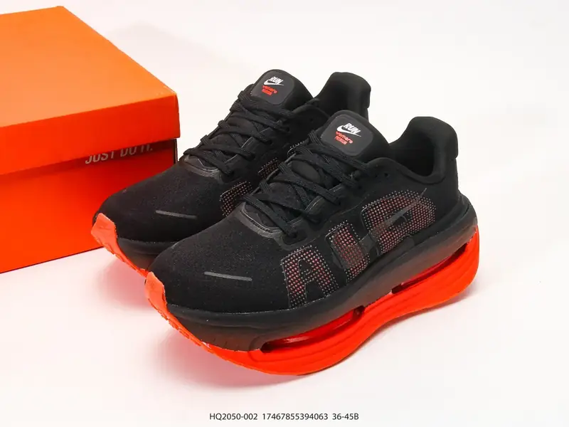Nike VOMERO PREMIUM 耐克 舒适减震防滑 低帮跑步鞋 全掌ReactX泡绵 HQ2050-002 #17467855394063