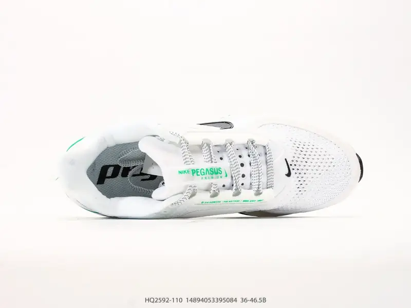 Nike Air Zoom Pegasus Premium 耐克网面全掌气垫缓震跑鞋 #全掌可见的Air Zoom首次在Pegasus系列中出现，模仿了Vaporfly的碳板曲线，增强了跑步时的流畅 HQ2592-110 #14894053395084