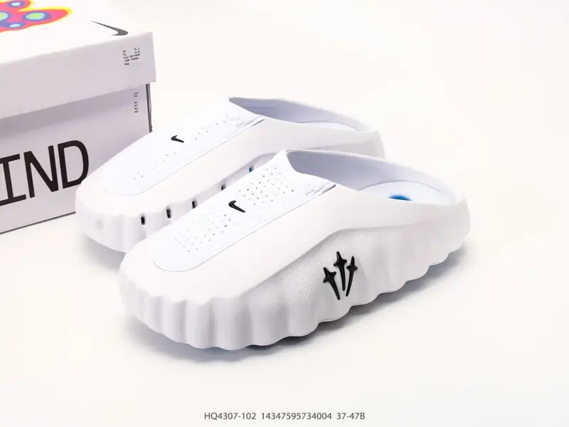 Nike Sportschuhe Komfortabel HQ4307-102 #14347595734004