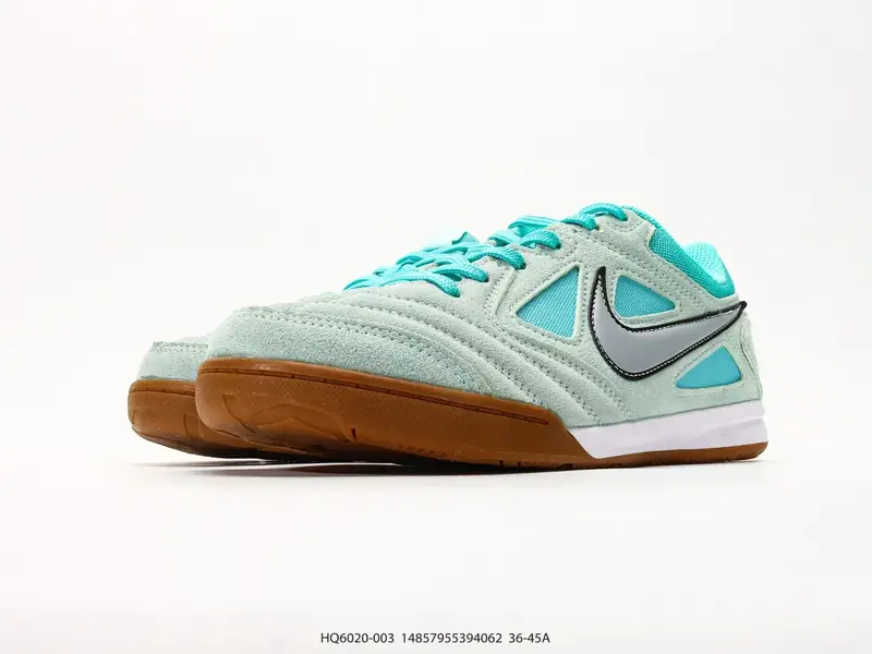 Nike Scarpe sportive Comodo HQ6020-003 #14857955394062