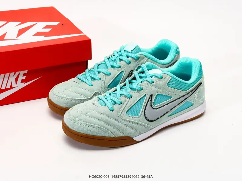 Nike Scarpe sportive Comodo HQ6020-003 #14857955394062