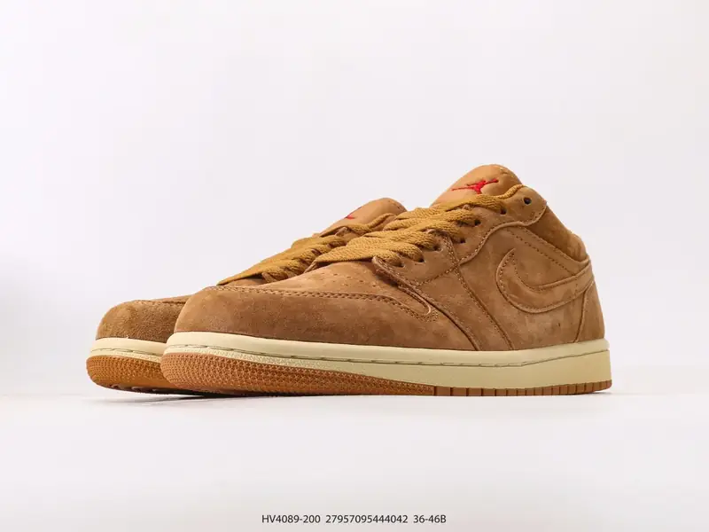 Nike Scarpe da basket Retro Classico Basso HV4089-200 #27957095444042
