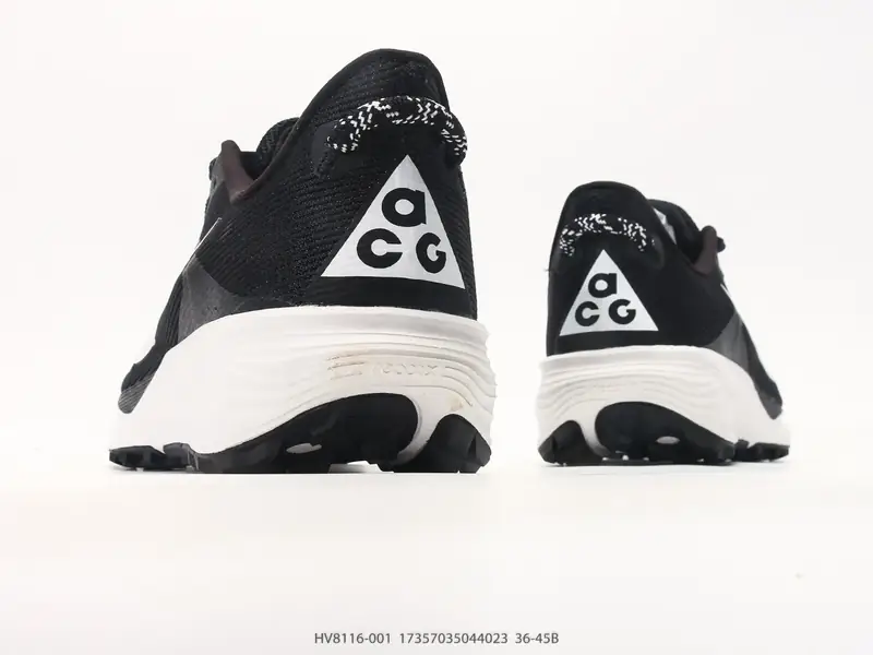 Nike ACG Zegama Trail 耐克缓震透气户外跑步鞋 #鞋款质地轻盈 耐穿透气 粘性橡胶外底铸就适合攀岩的出众抓地力，柔软的 React 泡绵 HV8116-001 #17357035044023